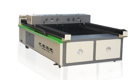 Nuevo diseño 1325 co2 máquina de corte láser